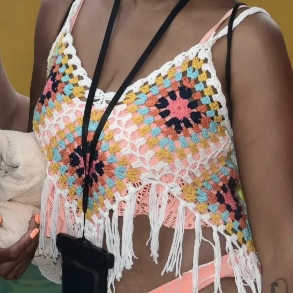 💛  Multicolored Crochet Top - sz M
